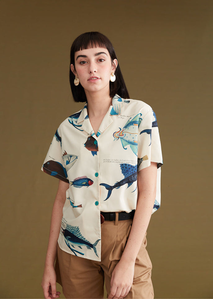 魚プリント ヴィンテージ風Vネックシャツ